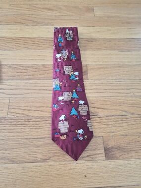 Men's Burgundy Snoopy Holiday Print Tie